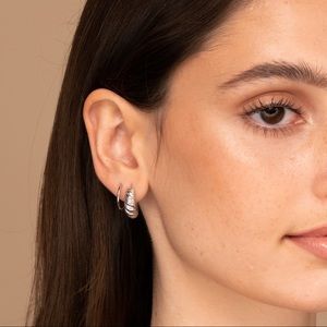 Mejuri croissant dome hoops